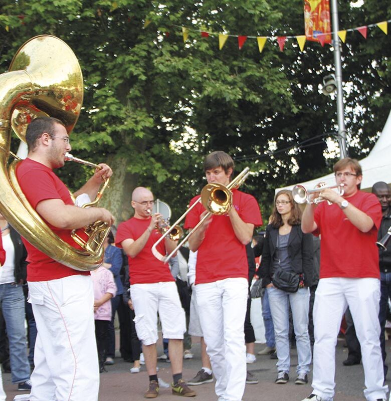 P14 303 FETE DE TARBES 03